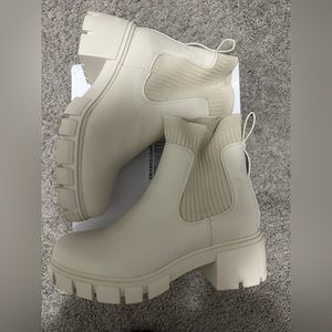 DREAM PAIR BOOTS